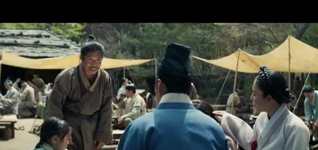 《与王生活的男人》登顶韩国影史票房冠军:1612万观影人次刷新纪录 | 资讯配图 《与王生活的男人》登顶韩国影史票房冠军:1612万观影人次刷新纪录 | 资讯配图