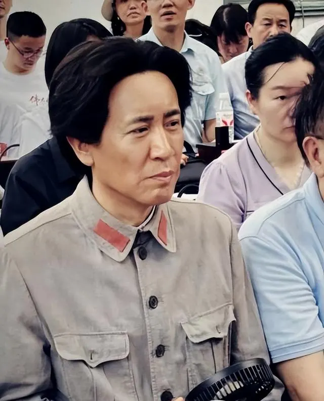 于和伟减重至120斤饰演毛主席，《伟大的长征》发布第二版预告 | 情报图