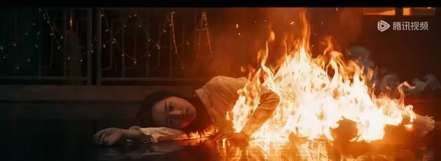 《方圆八百米》陈红兵从避孕套起疑陈辉涉毒案 | 情报图