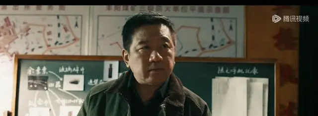 《方圆八百米》陈红兵从避孕套起疑陈辉涉毒案 | 细节速览