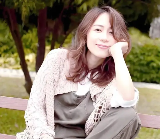 邝文珣出演1998版《鹿鼎记》沐剑屏角色获观众长期记忆 | 资讯配图