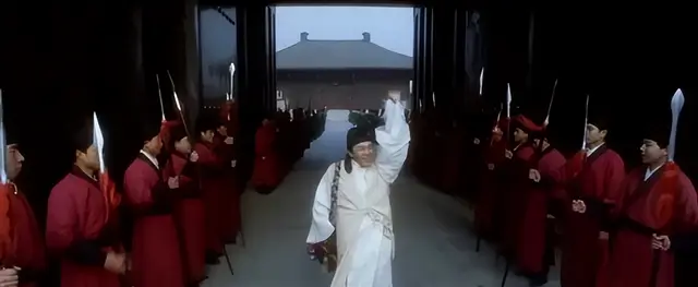 《大内密探零零发》发嫂形象再审视：1996年古装喜剧中的情感锚点 | 资讯配图