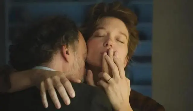 《巴黎最后的探戈》《羞耻》《蓝色是最温暖的颜色》等片中全裸表演引发伦理重审 | 资讯配图